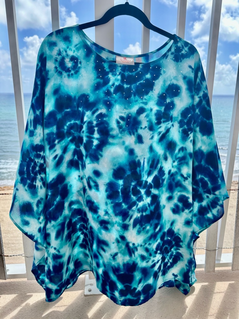 Quacker Factory Blue Teal Ombre Rhinestone Blouse